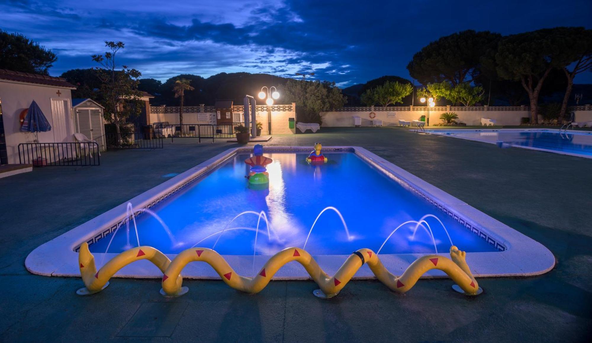 Camping Roca Grossa カレーリャ エクステリア 写真