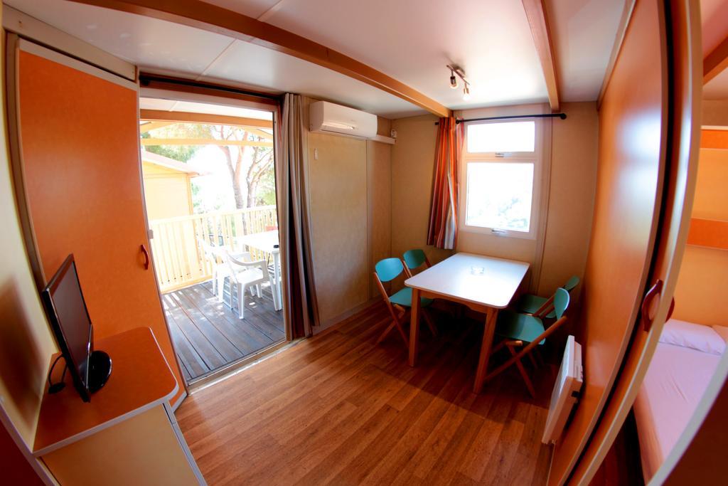 Camping Roca Grossa カレーリャ エクステリア 写真