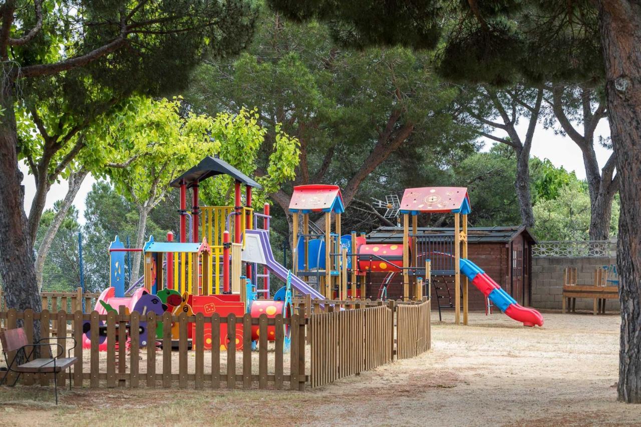 Camping Roca Grossa カレーリャ エクステリア 写真